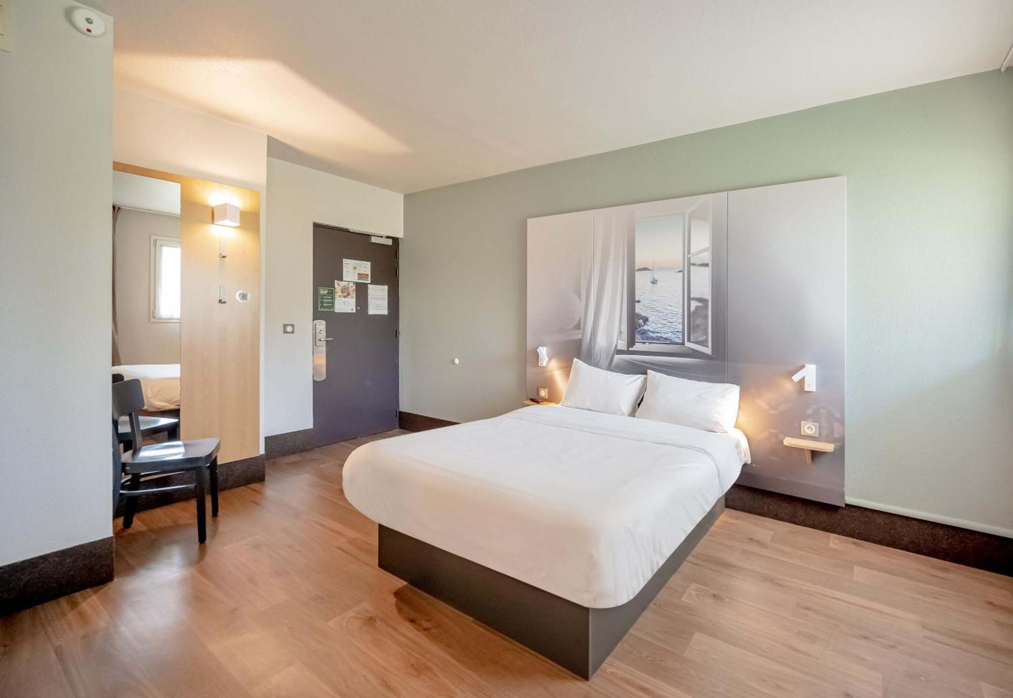 B&B Hôtel Hyeres Hotel
