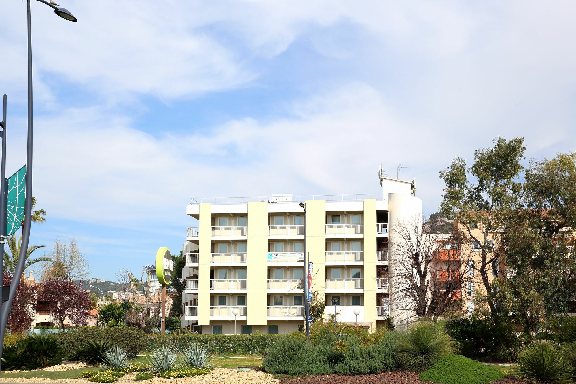 Hotel B&B Hôtel Hyeres 2*